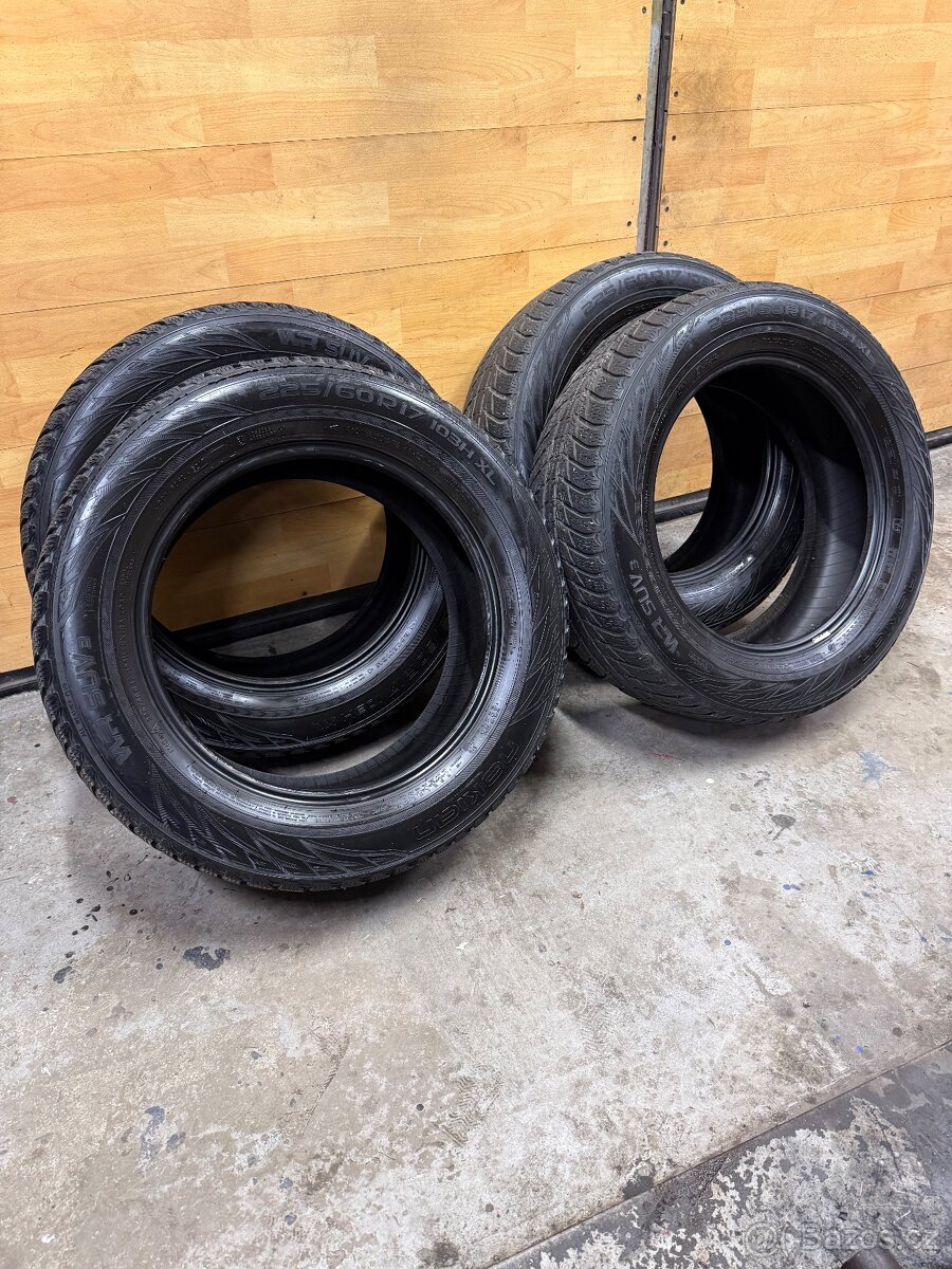 Zimní pneu 225/60/17 - 2