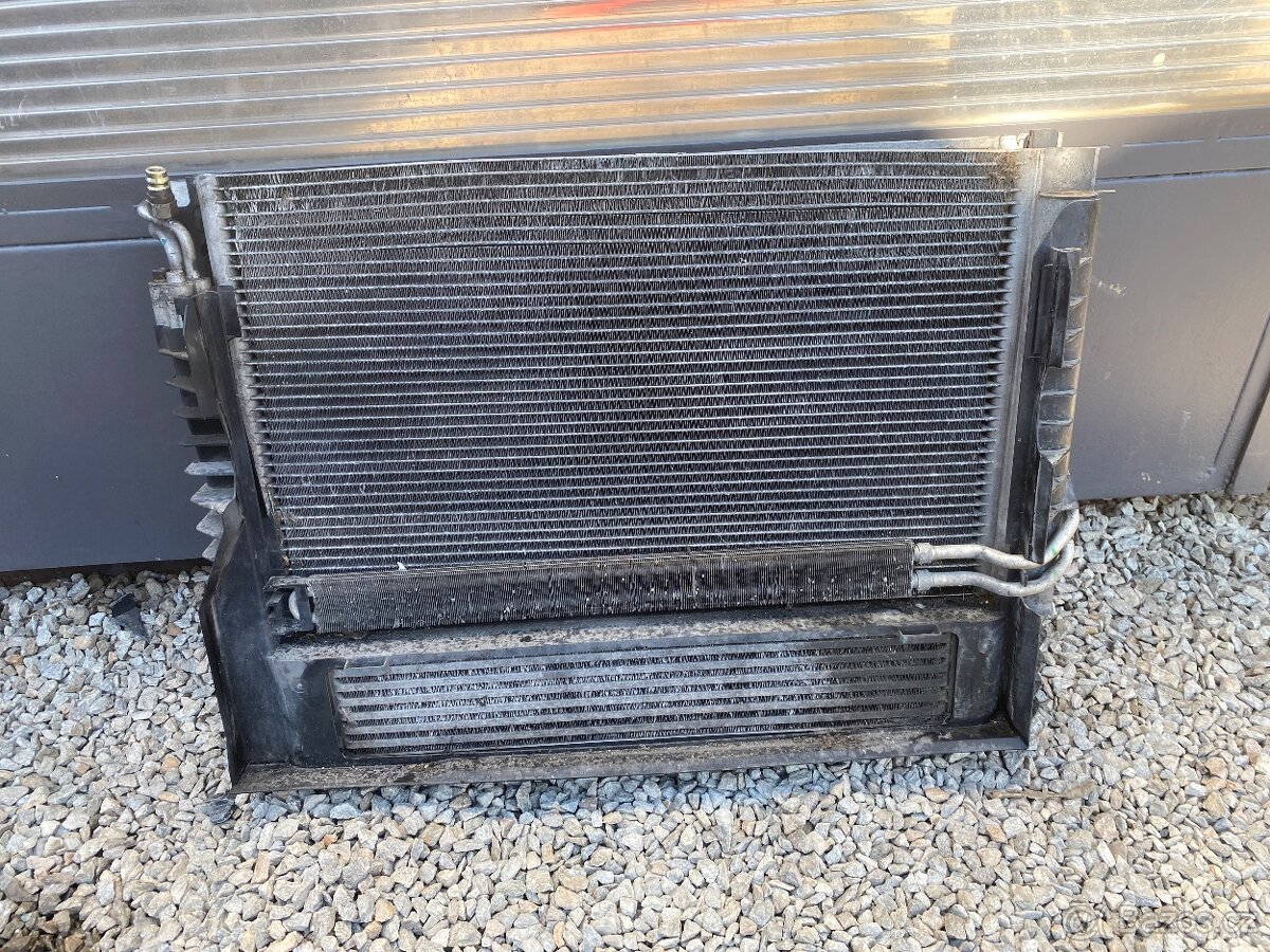 Chladičová stěna BMW 530D e60 - 2