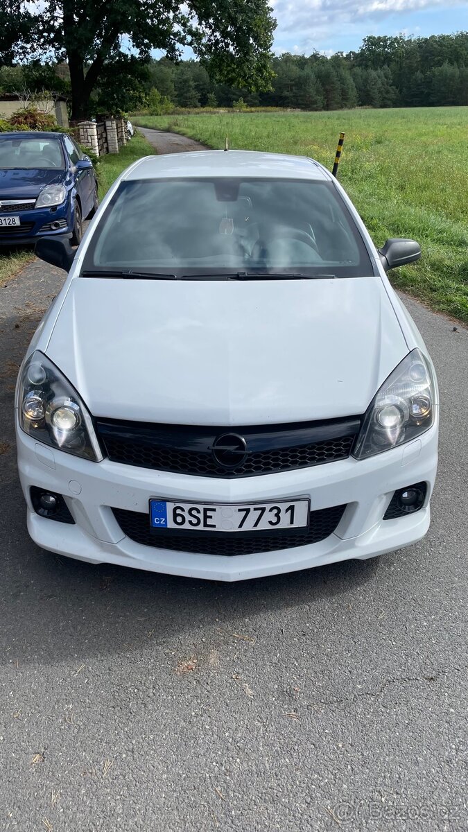Opel Astra H OPC Nürburgring edition - 2