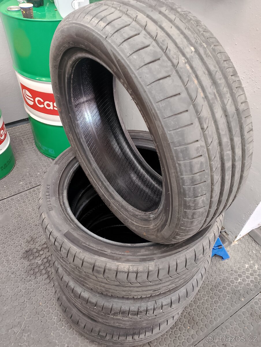 225/45 R17 - 2