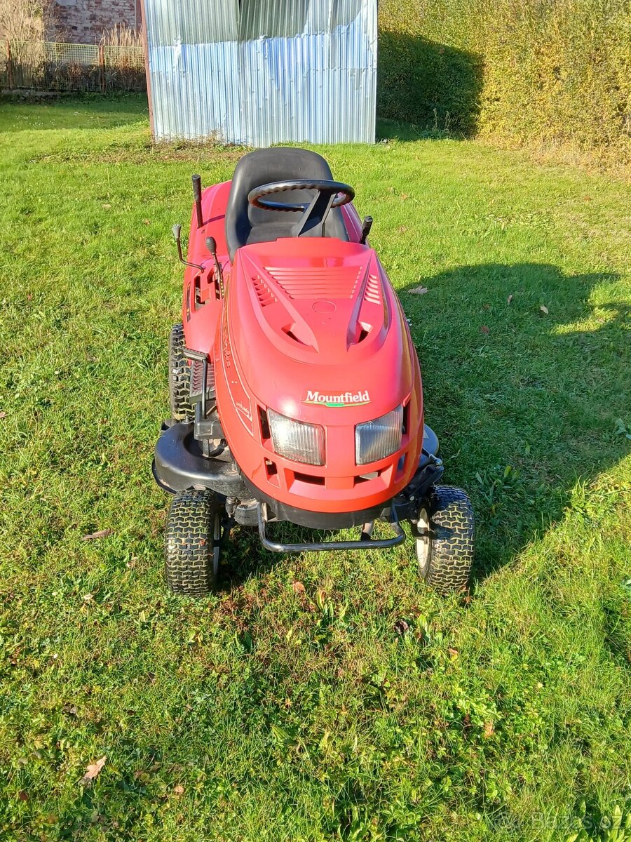 Zahradní traktor Castelgarden TwinCut plus - 2