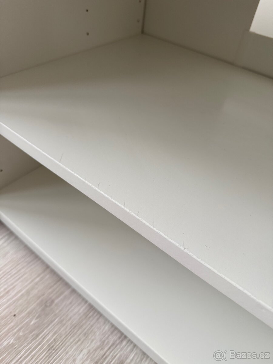 Stolek pod televizi IKEA - 2