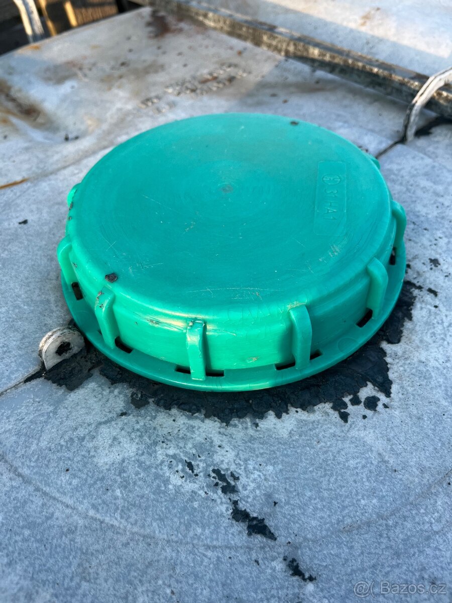 Prodám kontejner IBC 1000l - 2