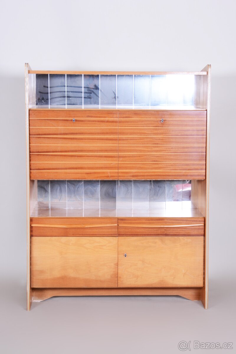 Sekretář se zrcadlem -č. 2153 - 2