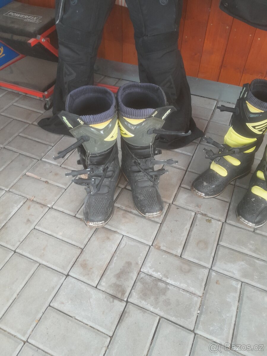 prodej oblečeni cení v textu