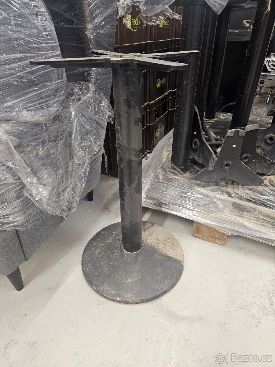 Kovové podnože - 2