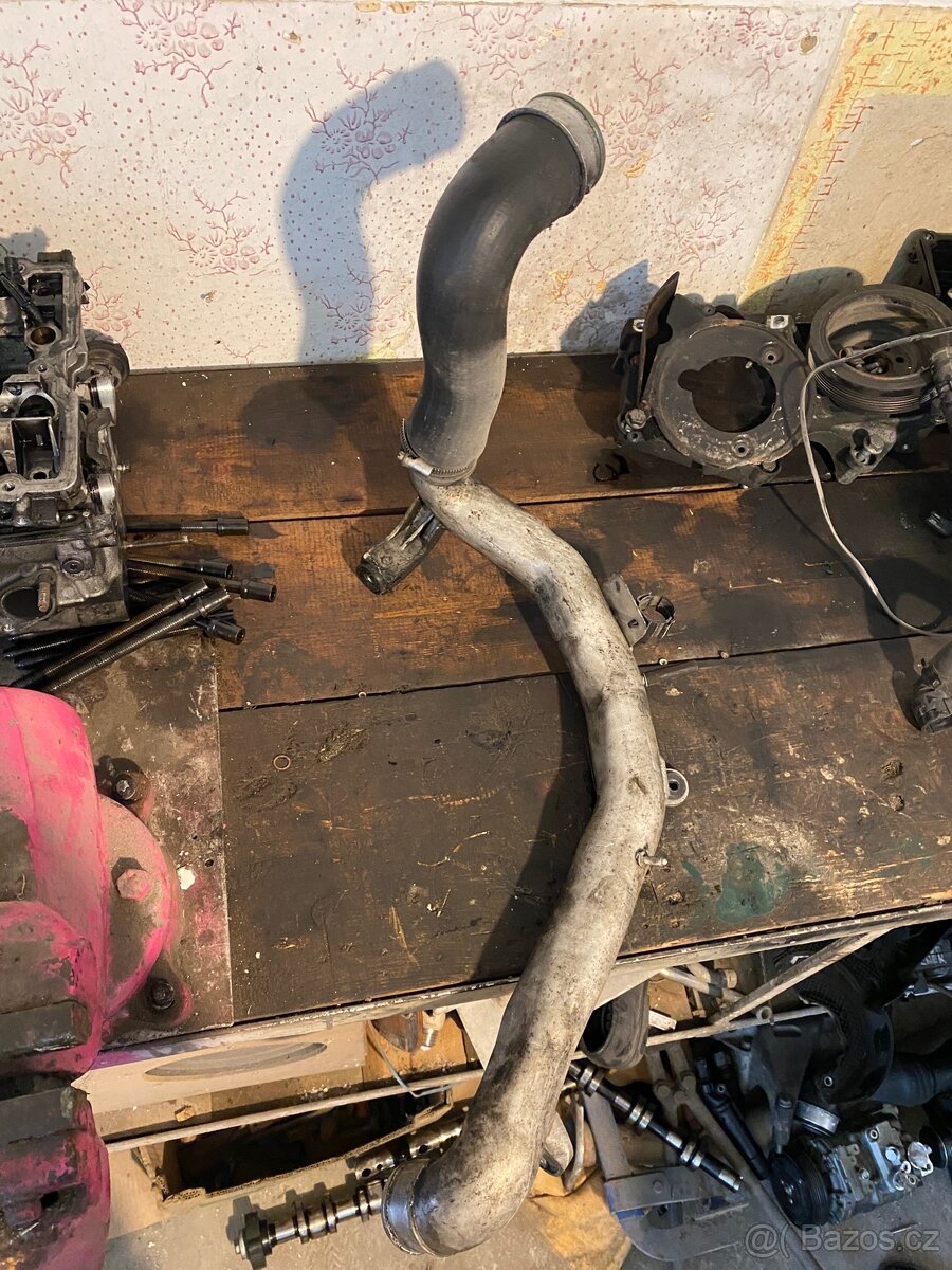 Hadice a trubky stlaceného vzduchu (turba) Octavia 2 RS BMN - 2