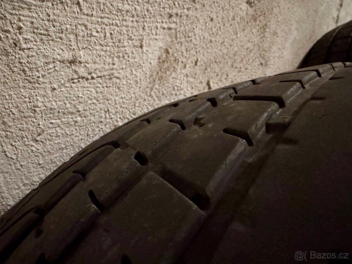 LETNÍ PNEU PIRELLI P ZERO 225/35 R19 - 2