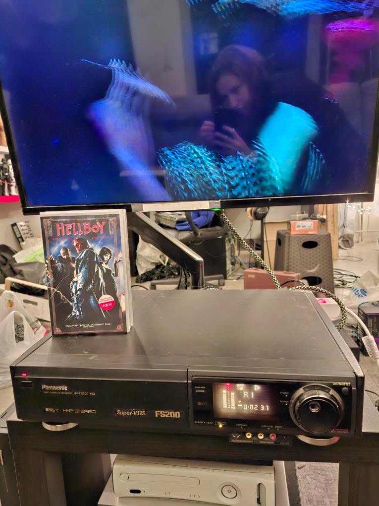 Panasonic NV-FS200 – kultovní S-VHS rekordér - 2