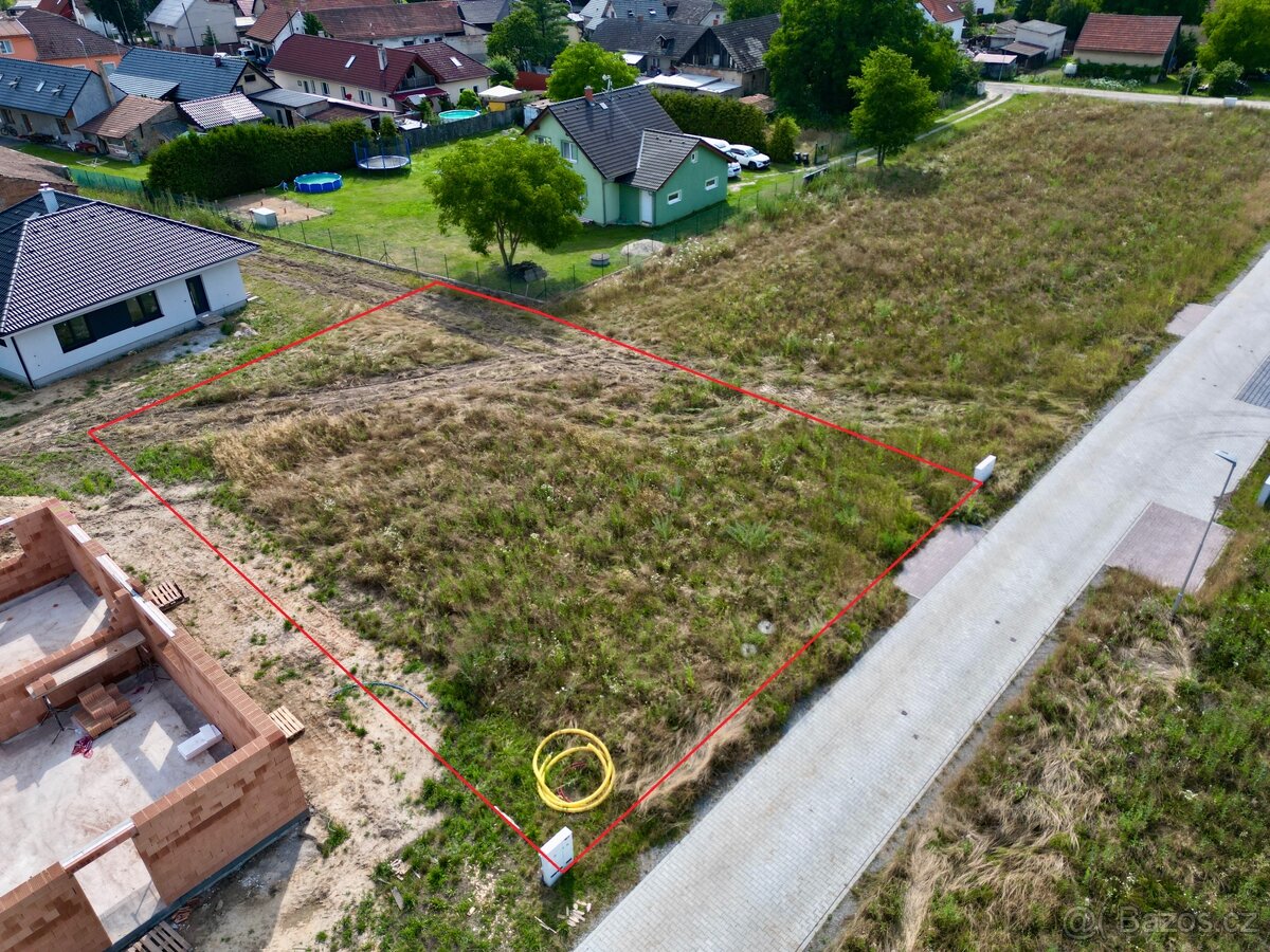Stavební pozemek Čilec 772m2 - 2