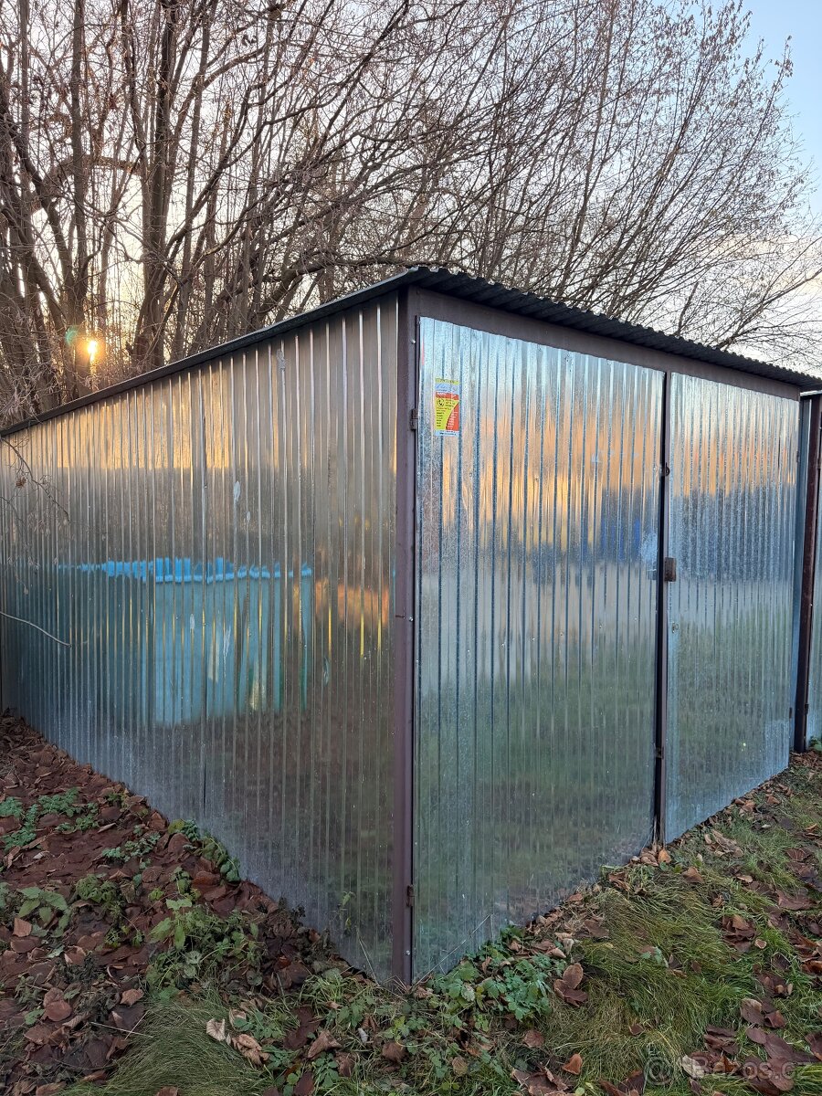 Plechový sklad / Garáž cca 4x3 - 2