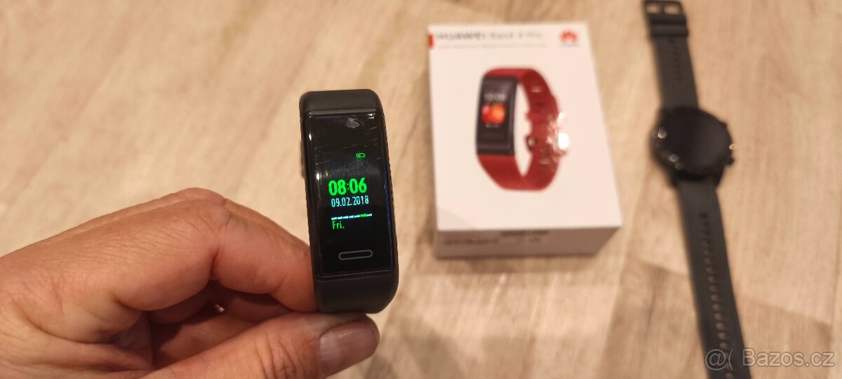 3x chytré hodinky: HONOR Magic 2, HUAWEI a Niceboy X-fit - 2