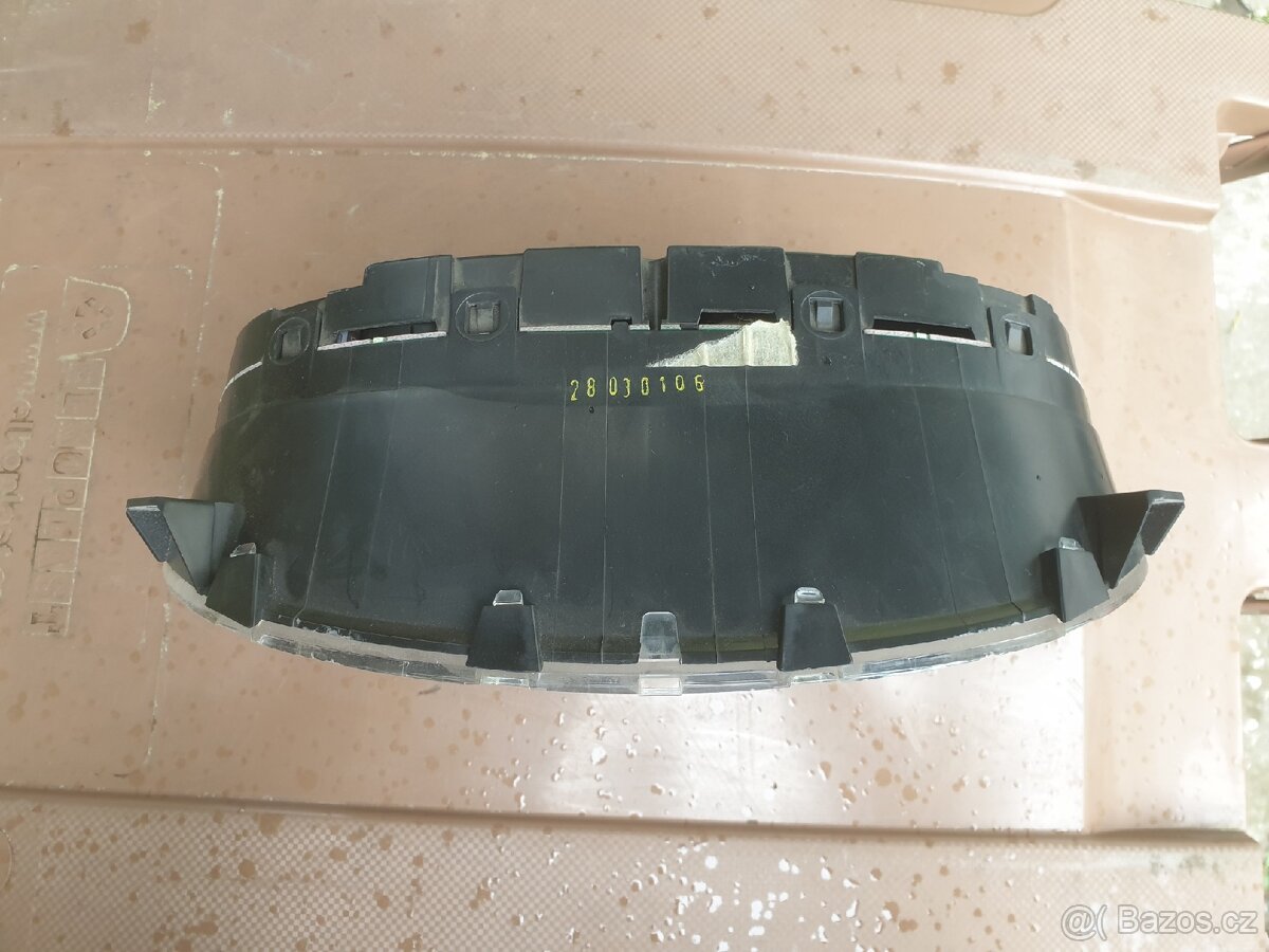 Škoda Octavia 1 budíky tachometr - 2