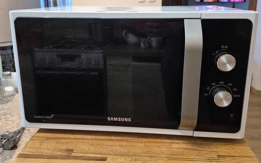 Mikrovlnná trouba Samsung MS23F301EAW - 2