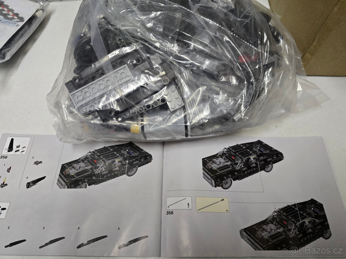 TECHNIC STAVEBNICE 42111 Dom's Dodge Charger (NÁHRADA) - 2
