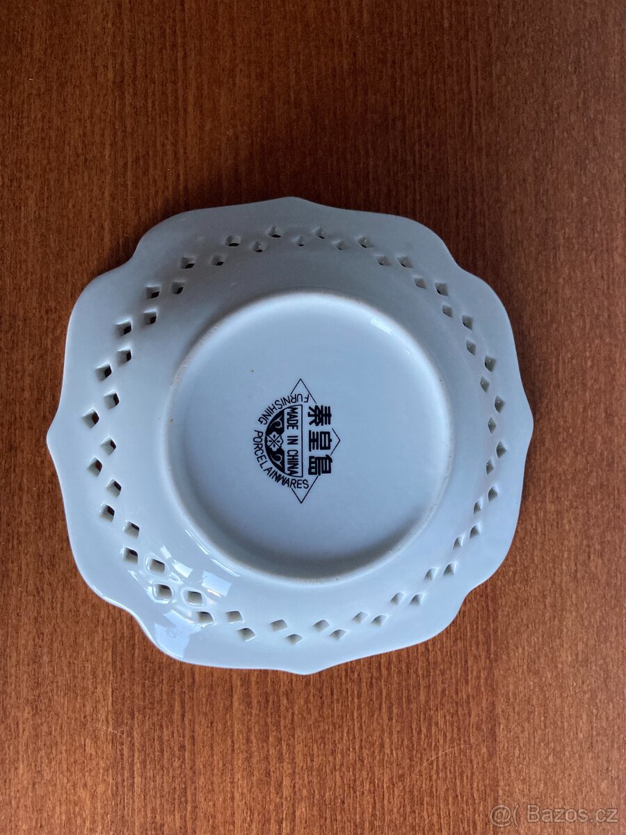 čínský prolamovaný porcelán - 2