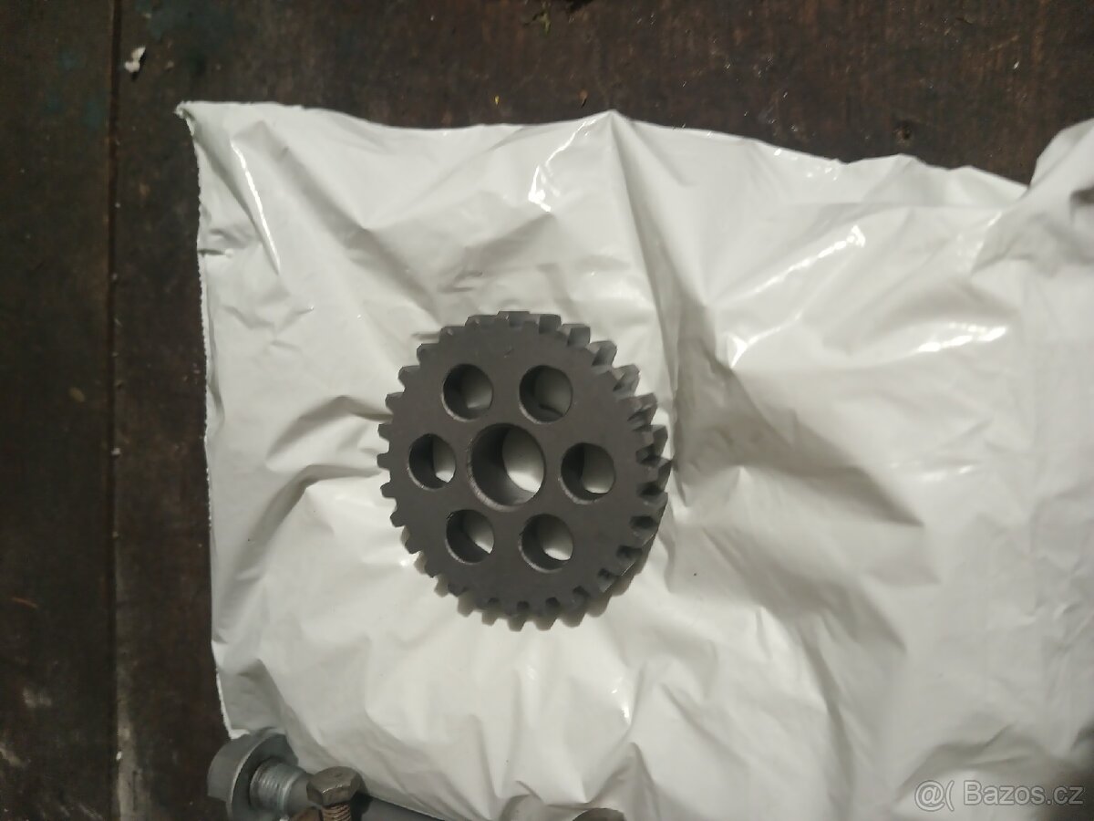 Kolo převodovky asi ČZ C Jawa 351 - 2