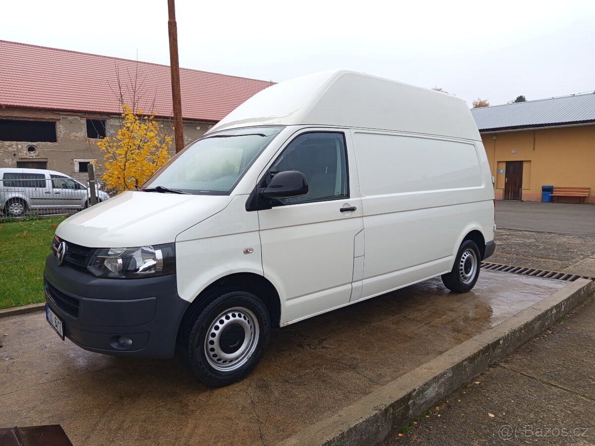 Volkswagen Transporter 2.0 TDI T5.1, vysoký L2H2, zachovalý - 2