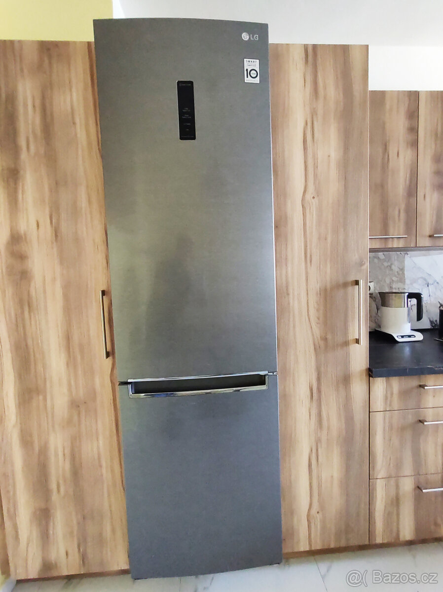 LG GBP32DSKZN, v záruce do 16. 6. 2026 - 2