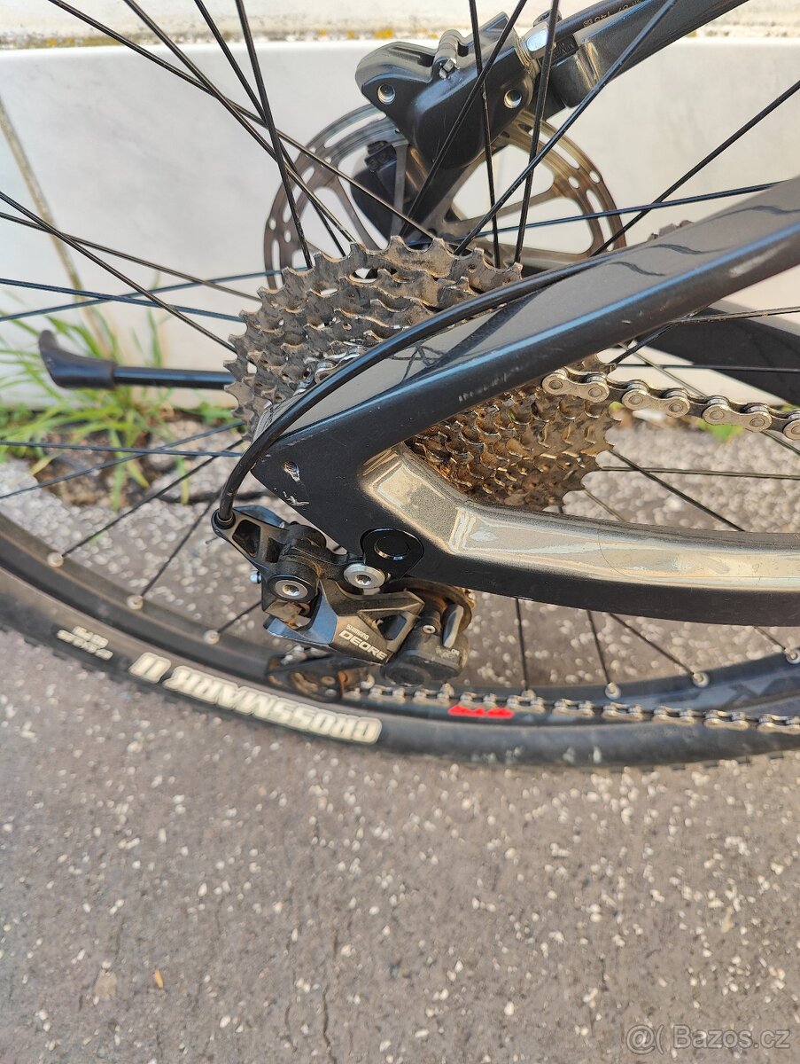 SAVA 27,5" DECK 9.3 vel. 17"/M karbon - 2