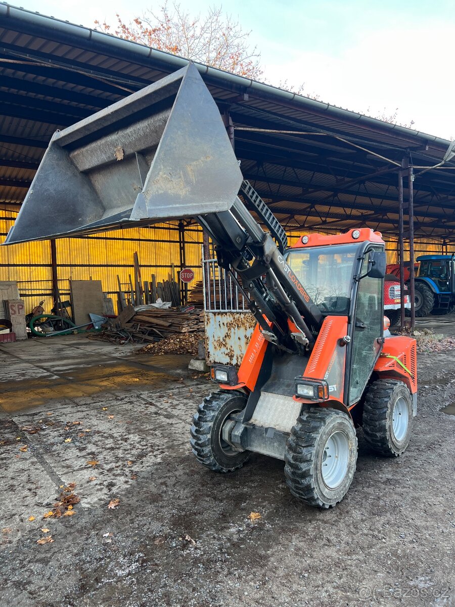 Kloubový nakladač teleskopické rameno Rv 2018 - 2