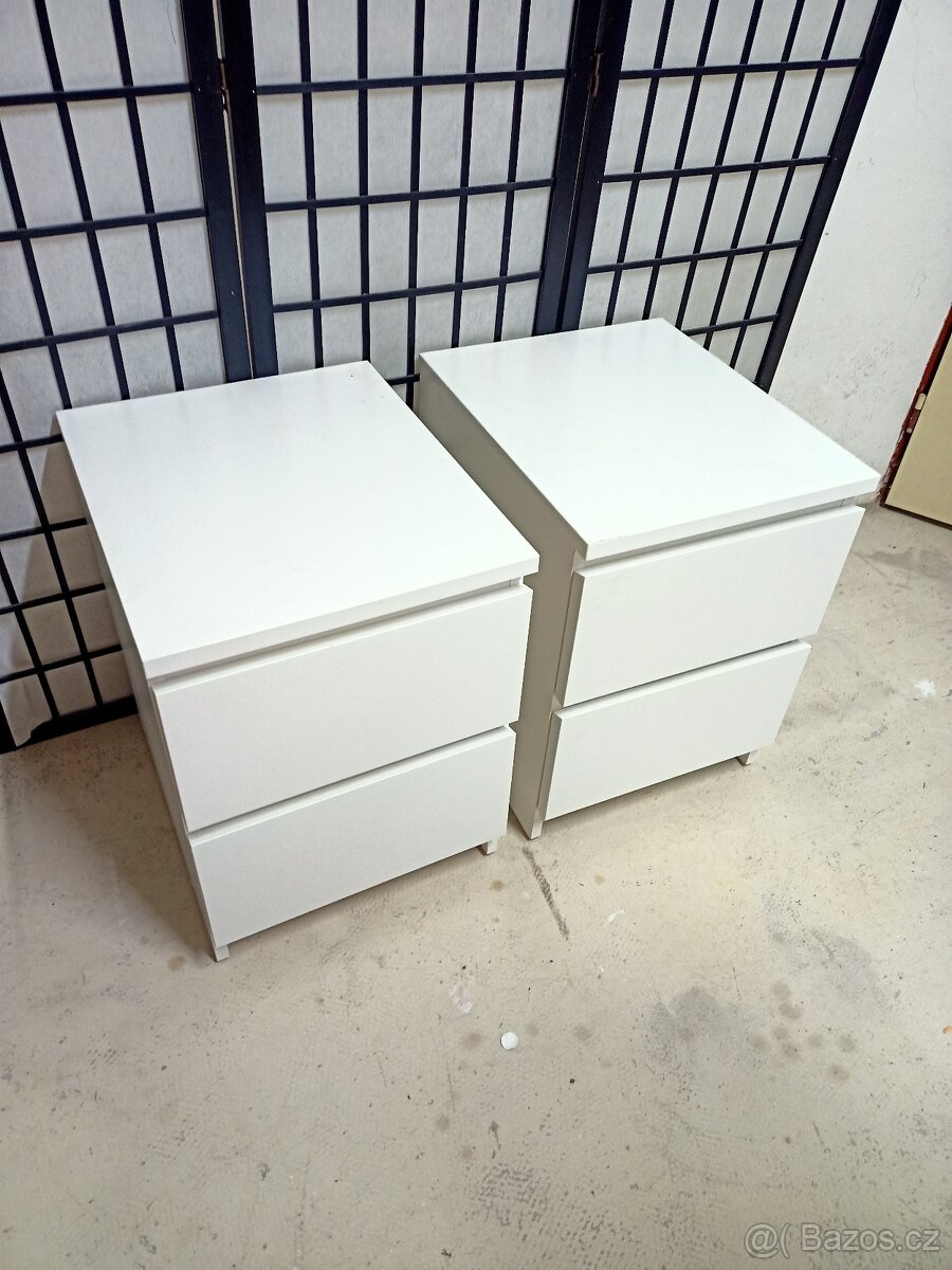Prodám 2 x hezké noční stolky IKEA MALM. - 2