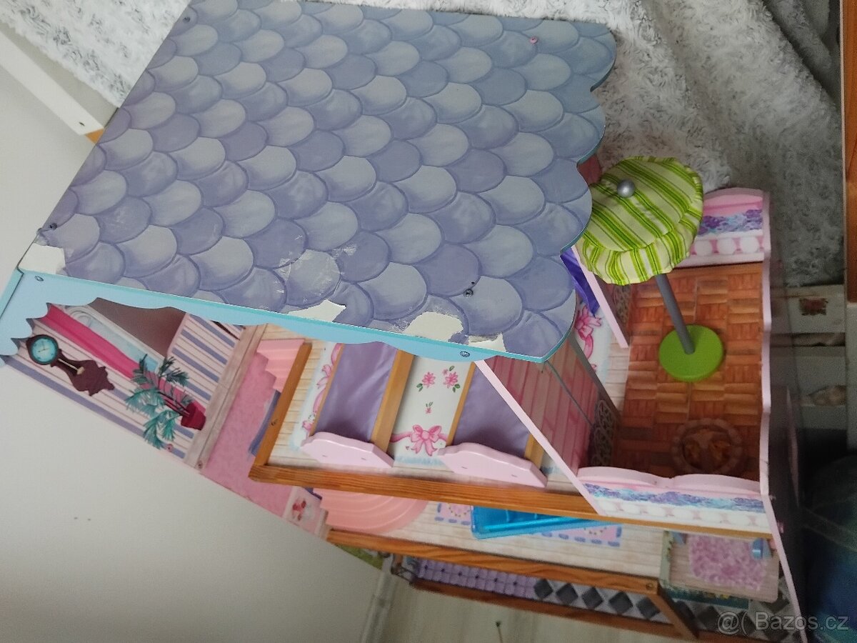 Velký domeček pro panenky - 2