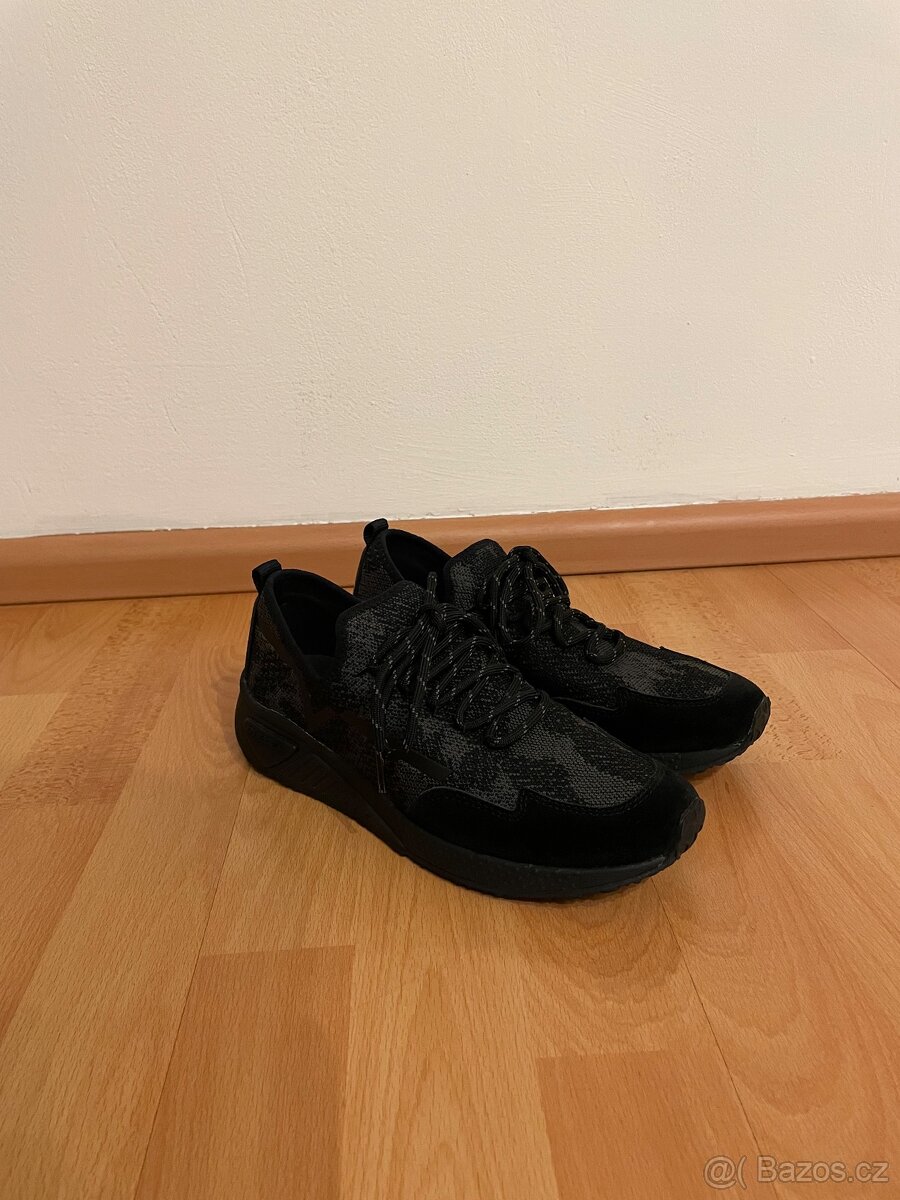 Černé tenisky Diesel, vel. 38 - 2