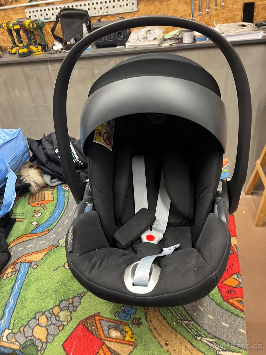 Autosedačka 0-12 měsíců - 2