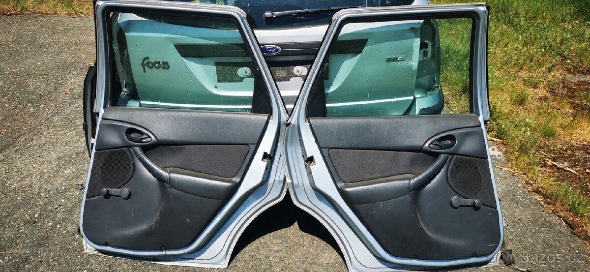 Zadní dveře Focus Mk1 - 2