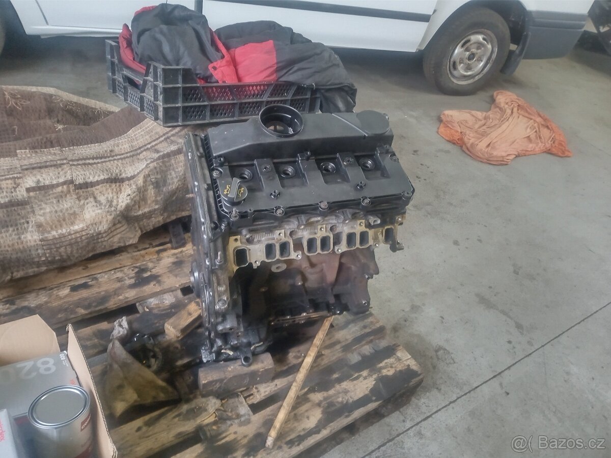 Motor Ford transit 2.4 TDCi - 2