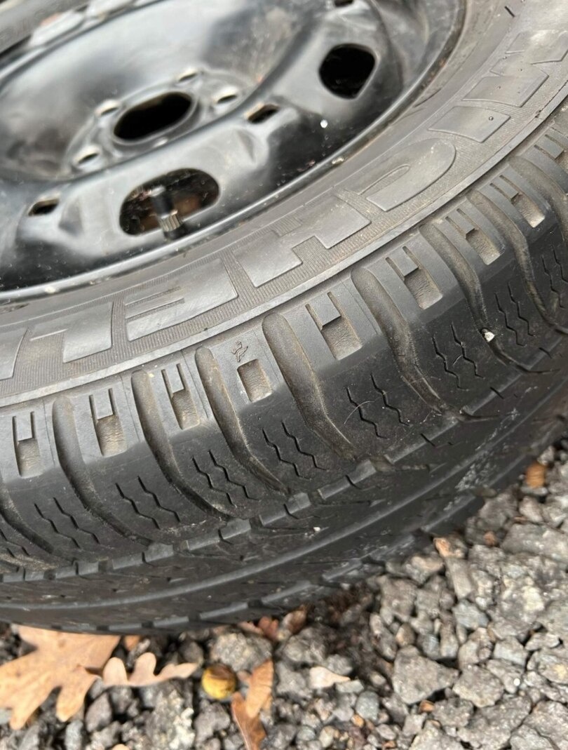 188. disk rozteč 5x100 mm + pneu 185/65 r14 Fabia - 2