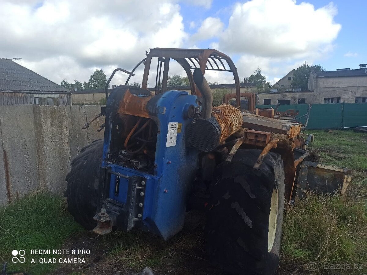 Dily na New Holland LM 735 2016r. - 2