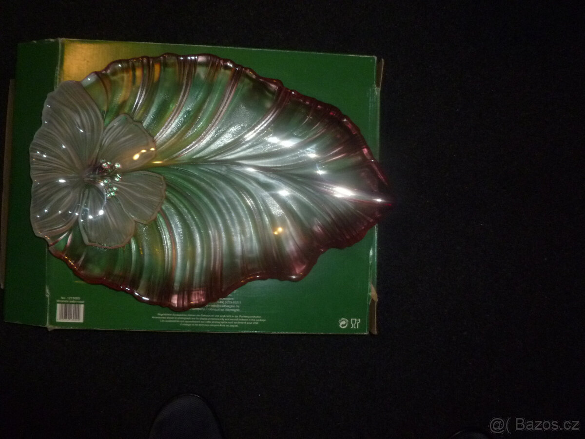 Skleněná souprava--podnos. - 2