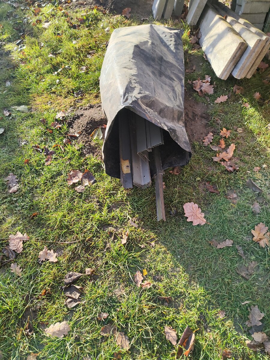 Prodám okna Velux - 2