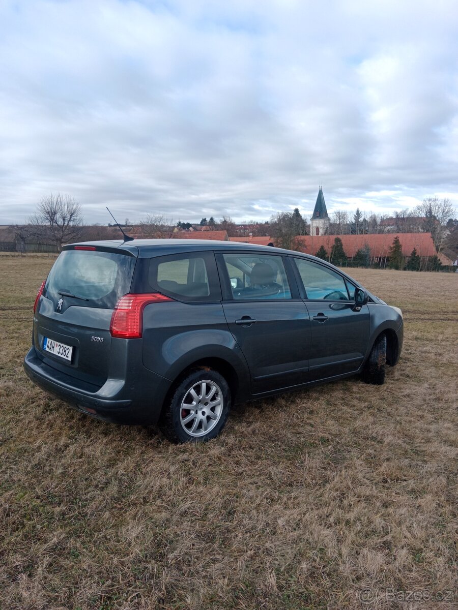 Peugeot 5008 - 2