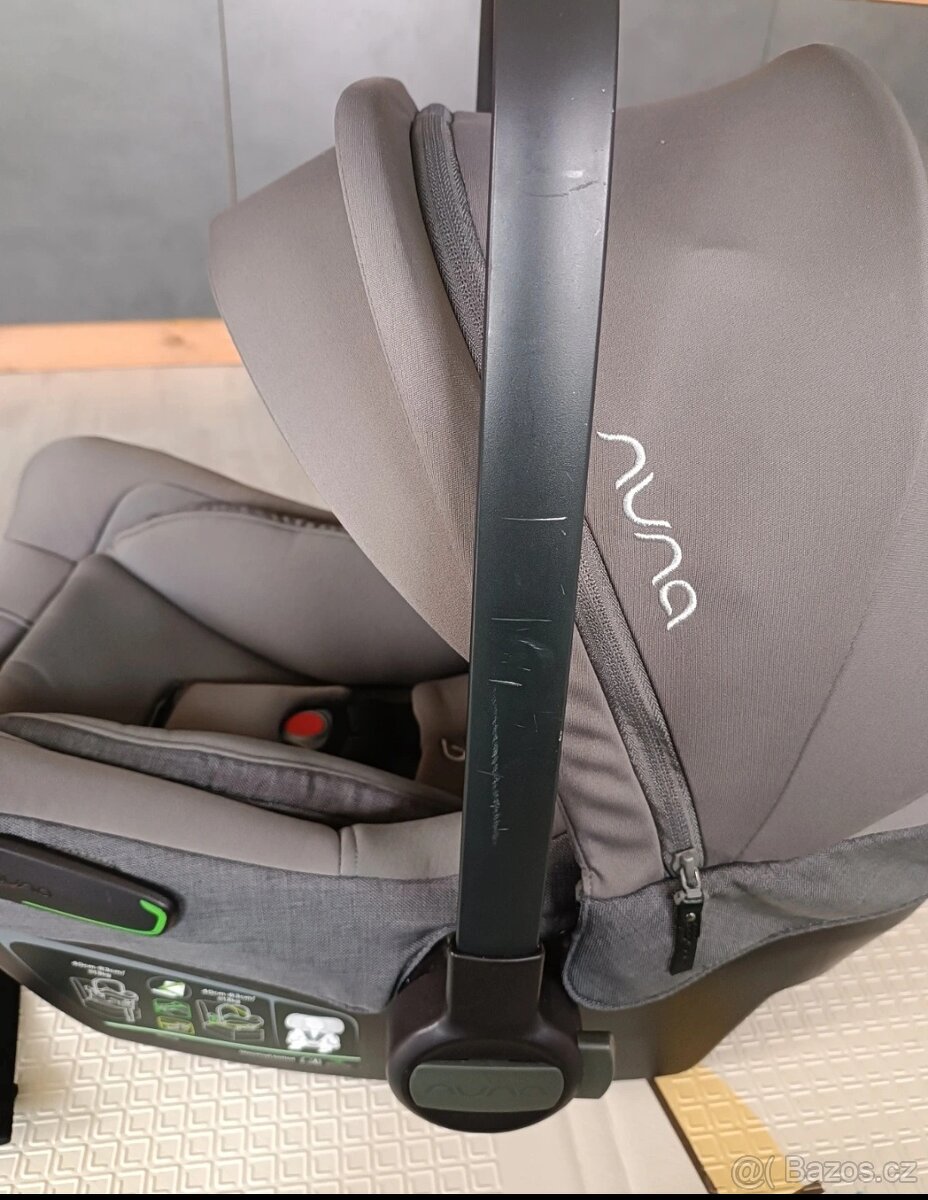 Autosedačka Nuna pipa next 2024, granite - 2