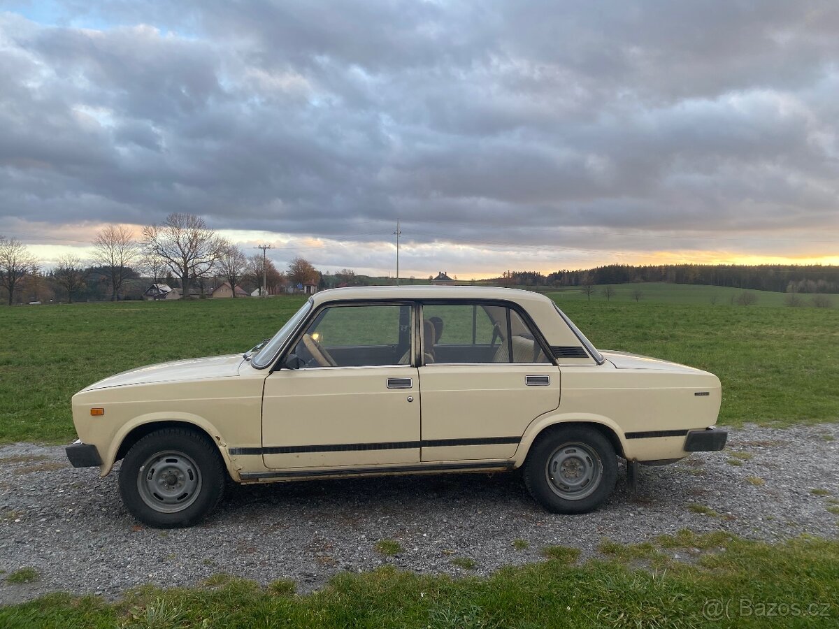 Lada vaz žiguli 2105 - 2