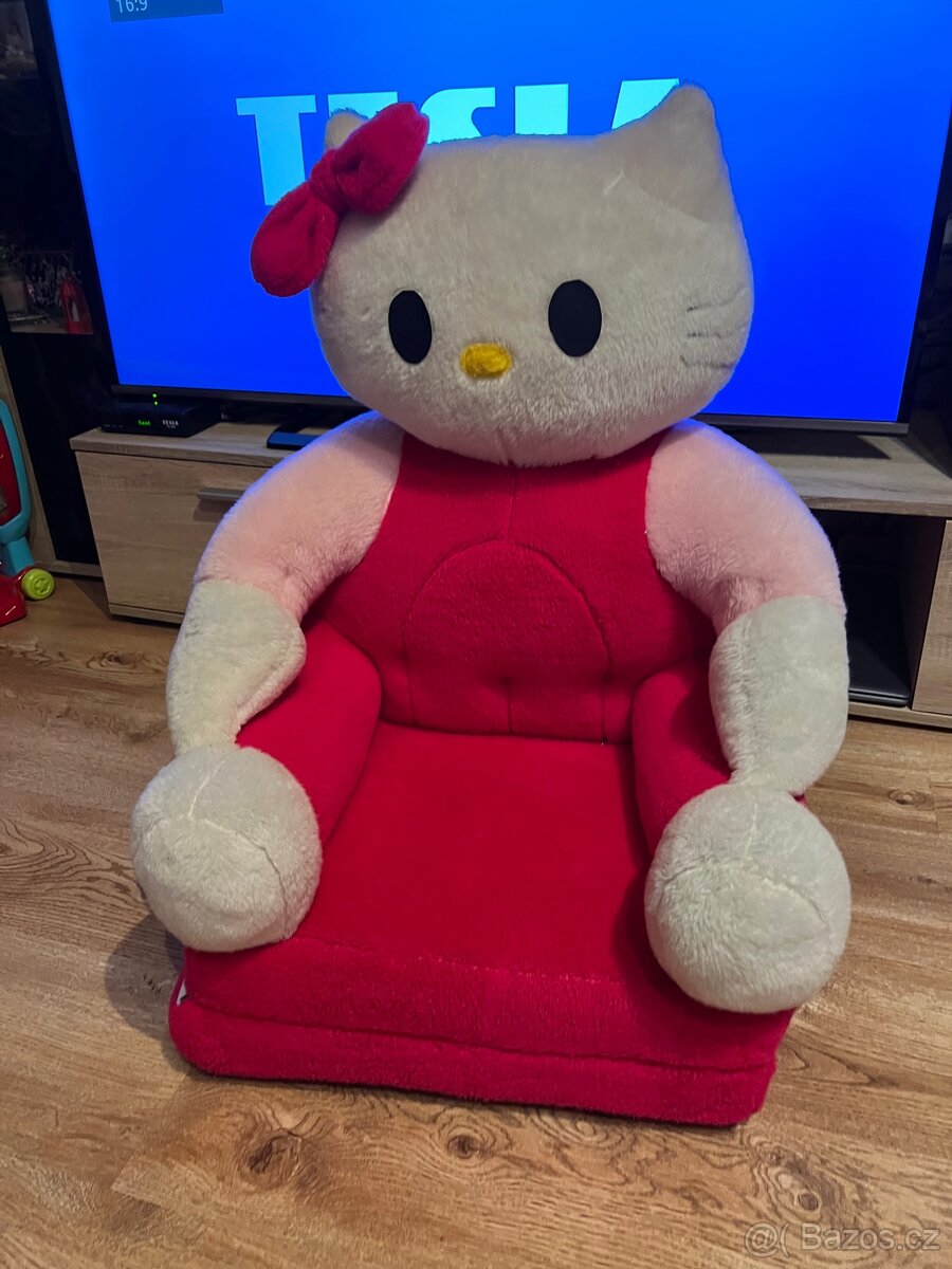 HELLO KITTY ROZKLÁDACÍ DĚTSKÁ SEDAČKA - 2
