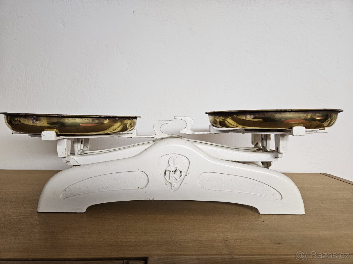 Stará kuchyňská váha - 2