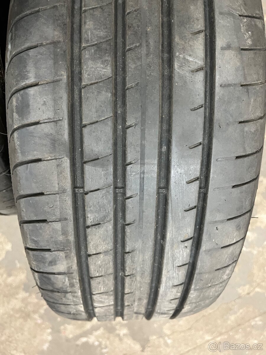 245/35R20 95Y RFT - 2
