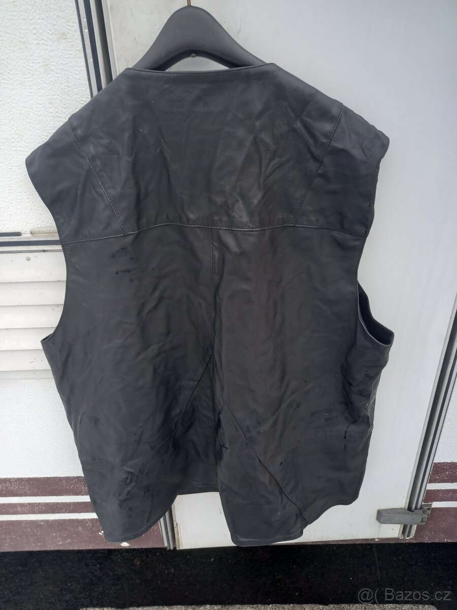 Černá kožená vesta DEDA - 2