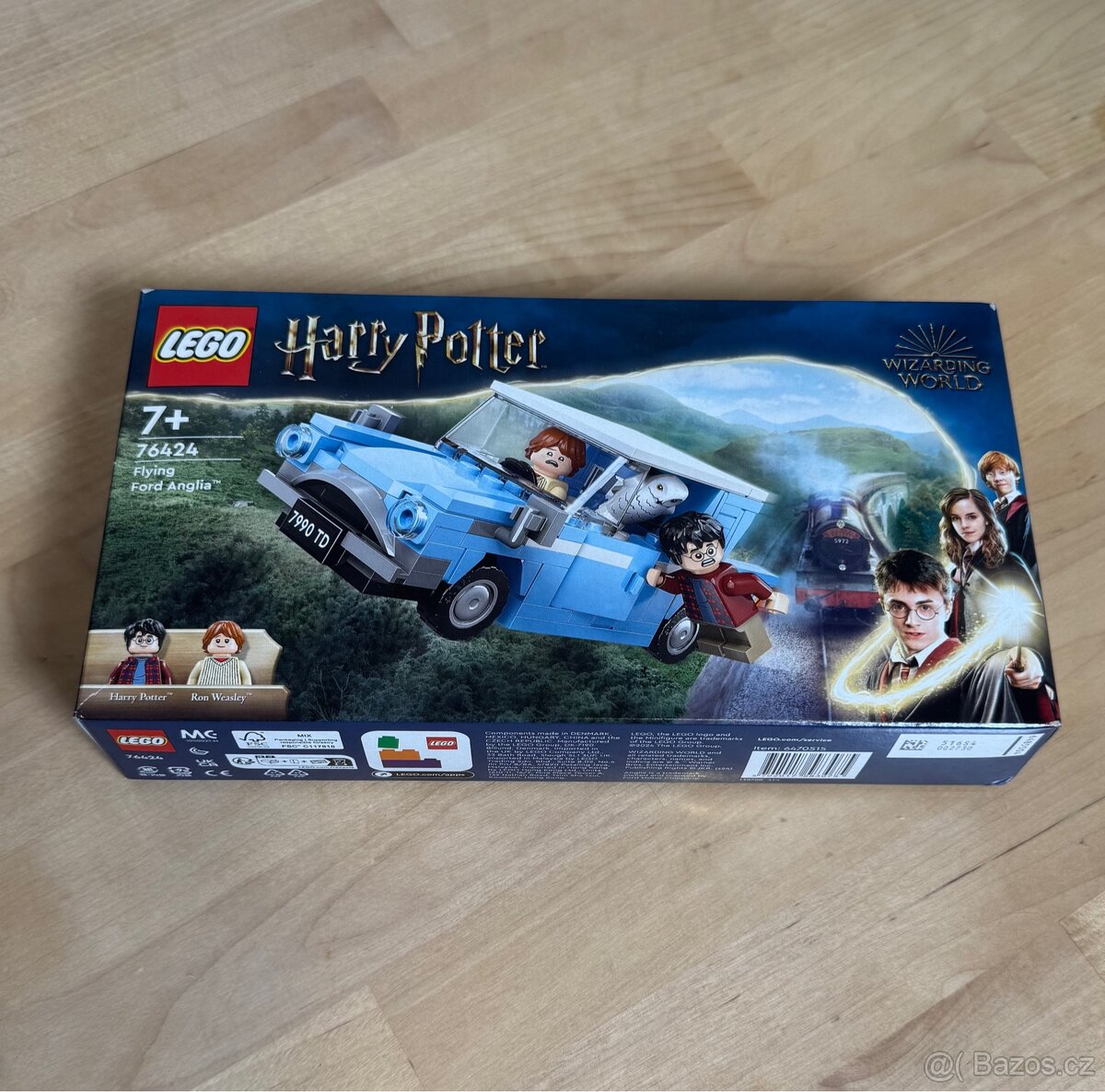 Lego set 76424 - Harry Potter - Flying Ford Anglia - 2