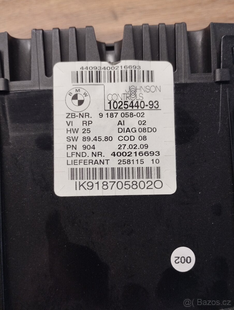 BMW E90,91 budíky - 2