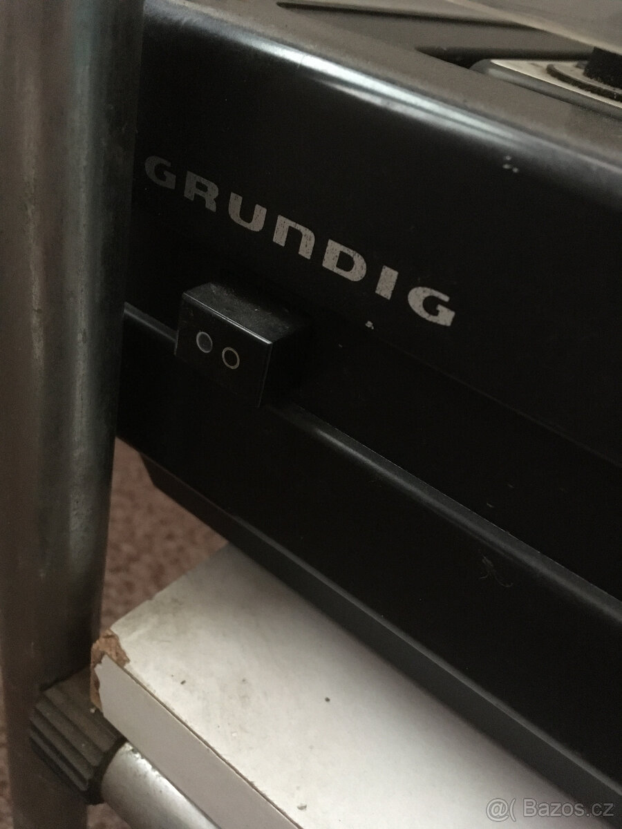Gramorádio GRUNDIG - 2
