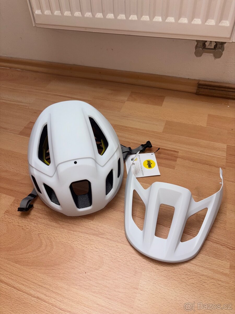 cyklistická helma - 2