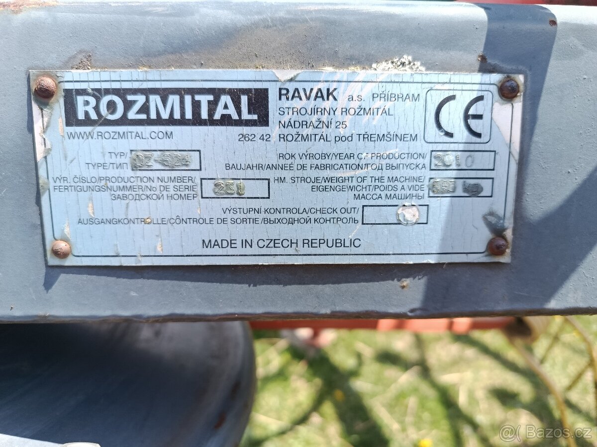 Obraceč sena OZ 524 - 2