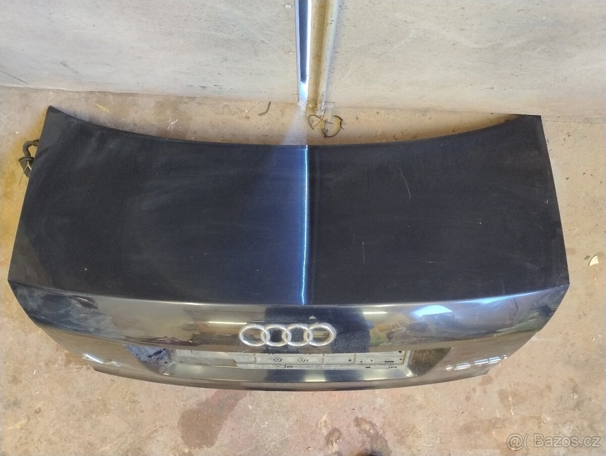 Páté dveře Audi A4 b6 - 2