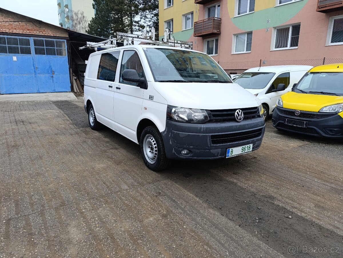 Volkswagen Transporter T5 4x4 Dílna - 2