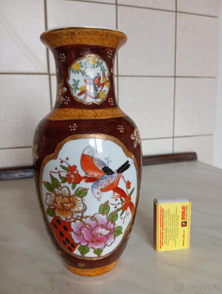 Porcelánová váza - 2